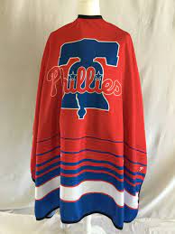 My Team Cape 55" x 60" Philadelphia Phillies